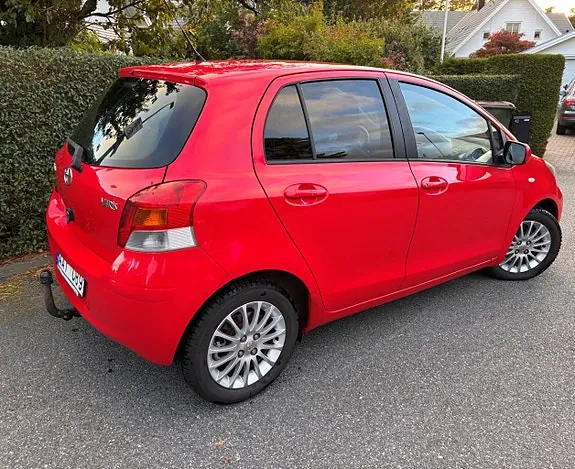 Toyota Yaris 2009 photo 4