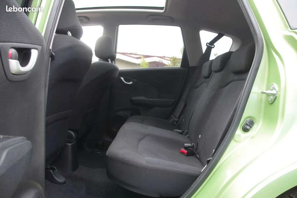 Honda Jazz 2011 photo 5