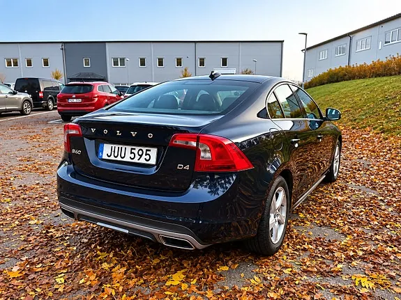 Volvo S60 2016 photo 2