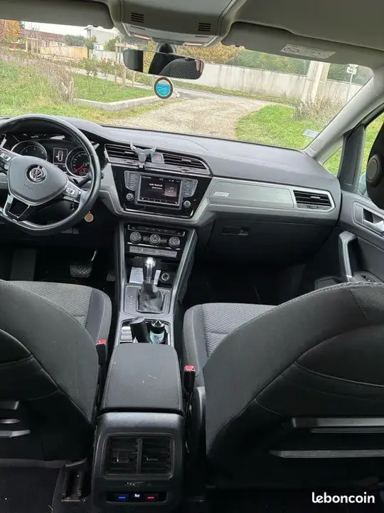 Volkswagen Touran 2016 photo 3