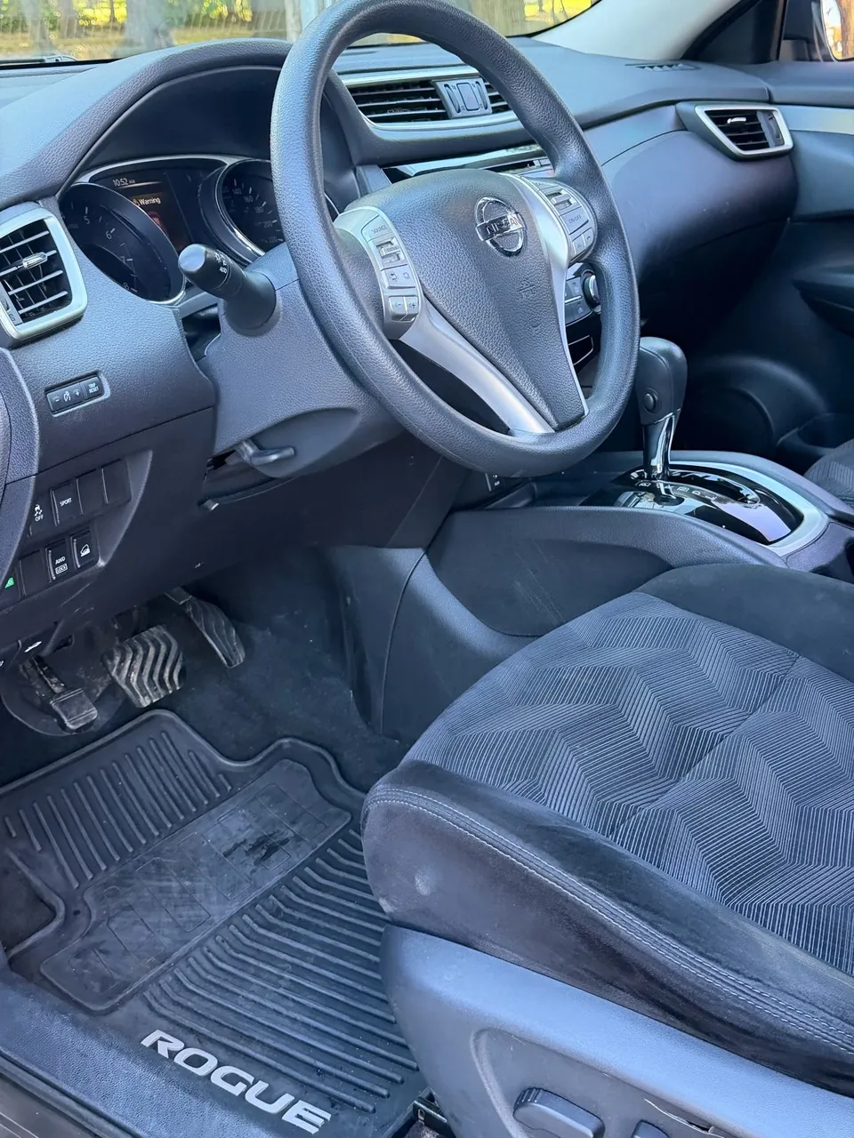 Nissan Rogue 2015 photo 2