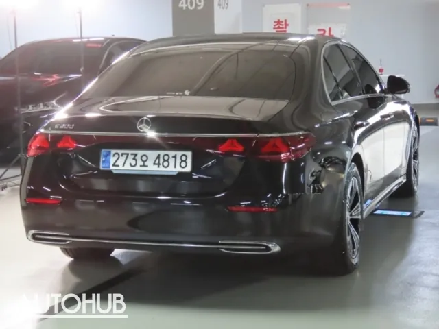 Mercedes-Benz E-Class 2024 photo 3