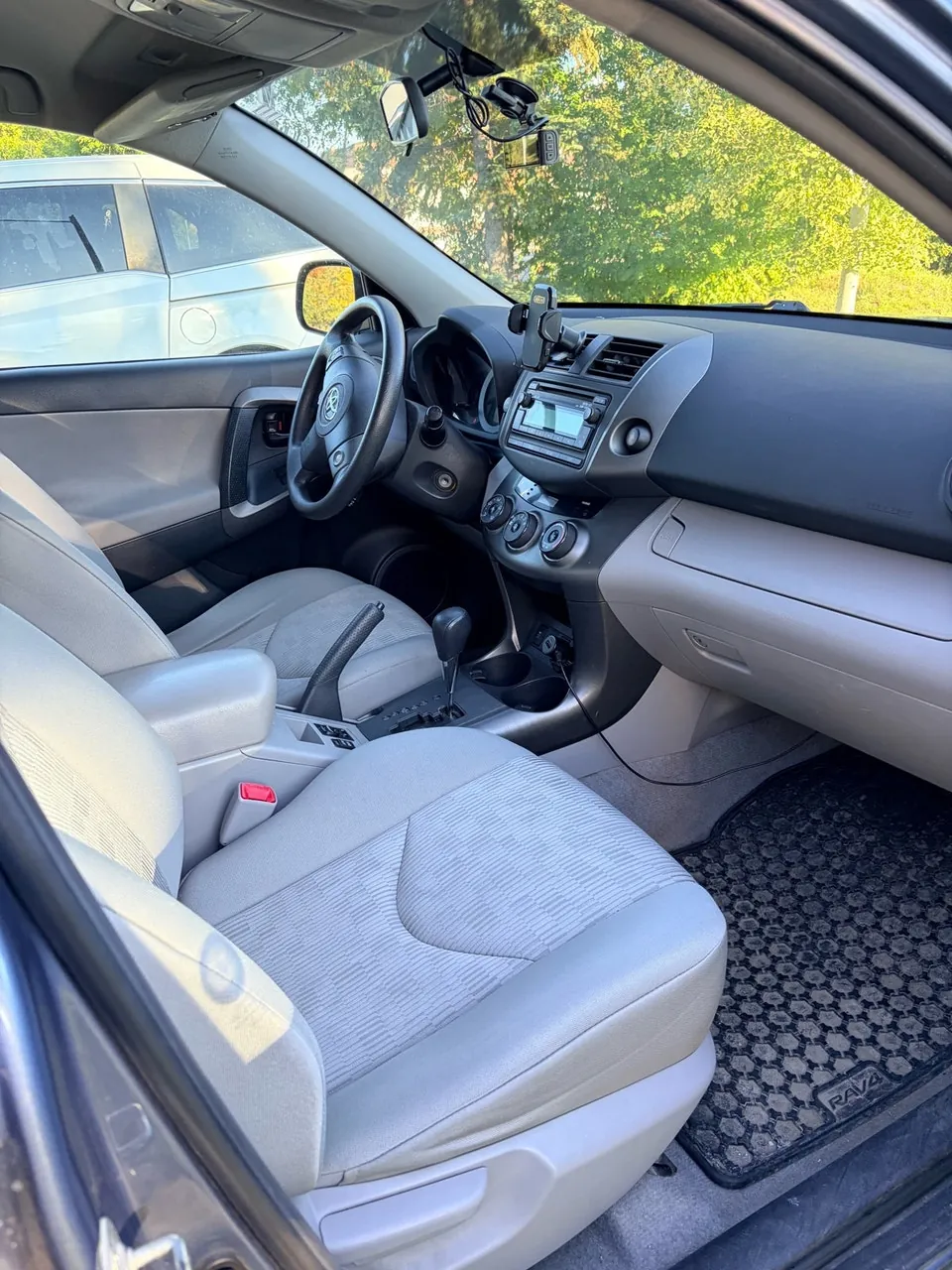 Toyota Rav4 2012 photo 4