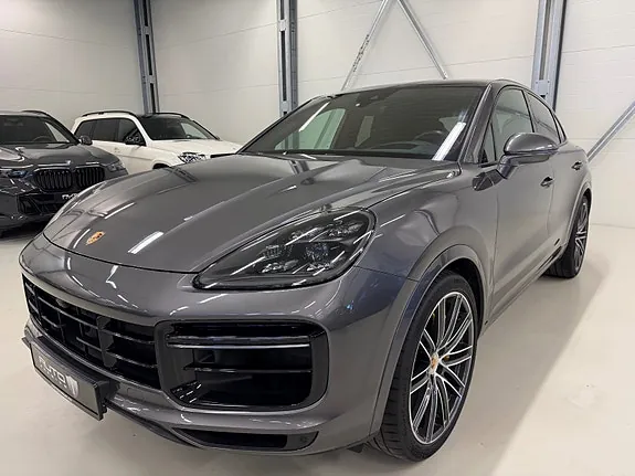 Porsche Cayenne Turbo S 2020 photo 2