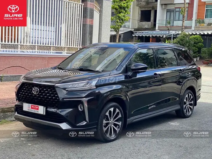Toyota Veloz Cross