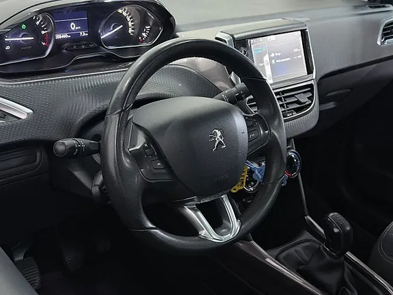Peugeot 2008 2014 photo 2
