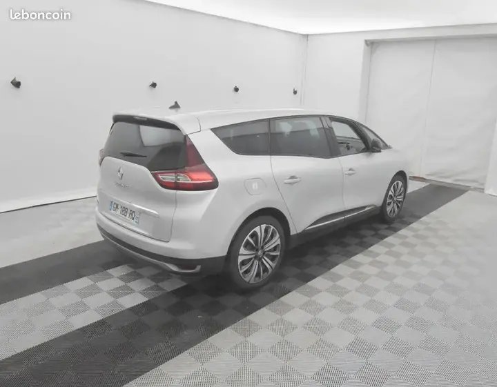Renault Grand Scenic 2023 photo 5