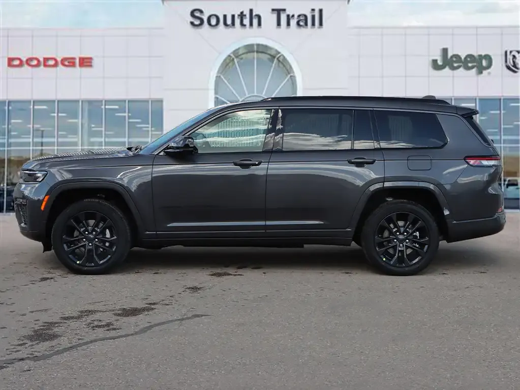 Jeep Grand Cherokee 2026 photo 3