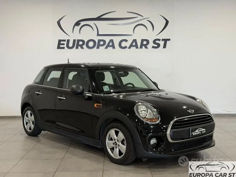 Mini Mini Cabrio 2016 photo 2