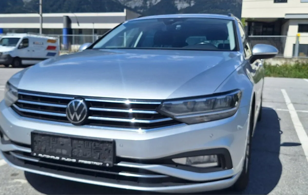 Volkswagen Passat 2021 photo 2