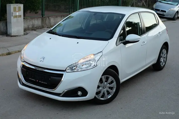 Peugeot 208