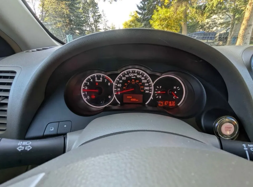 Nissan Altima 2010 photo 4