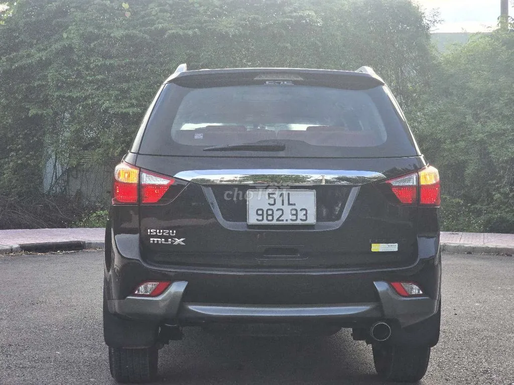 Isuzu Mu-X 2017 photo 5