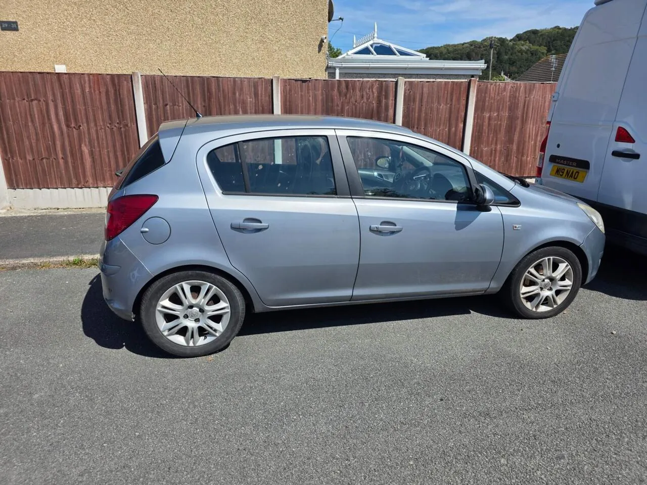 Vauxhall Corsa 2009 photo 3