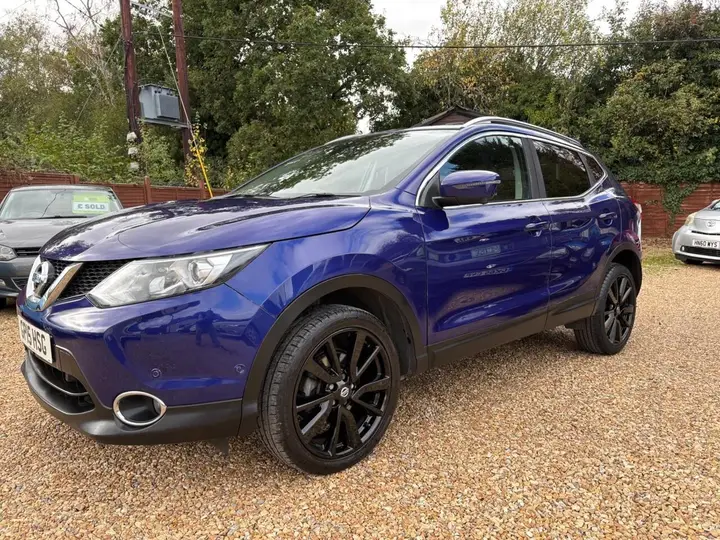 Nissan Qashqai 2015 photo 2