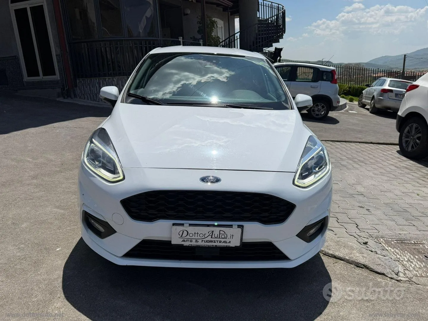 Ford Fiesta 2019 photo 2