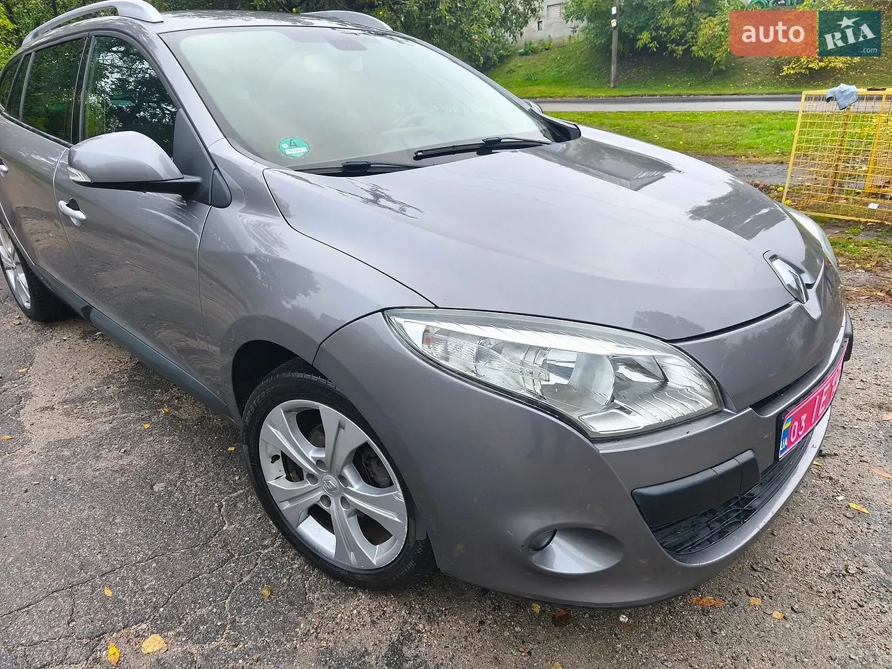 Renault Megane 2011 photo 2