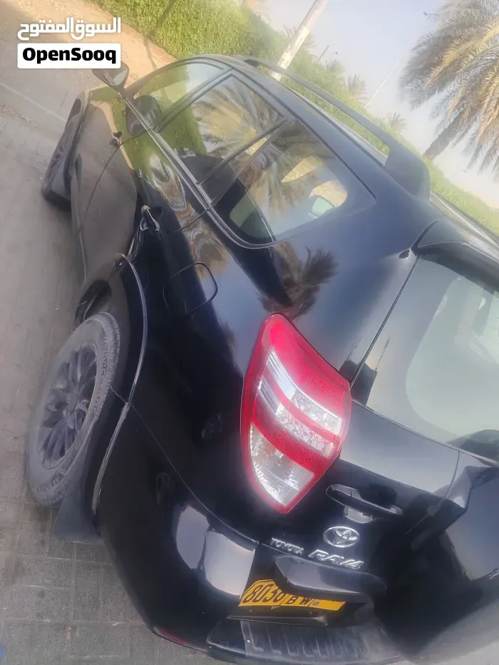 Toyota Rav4 2010 photo 2
