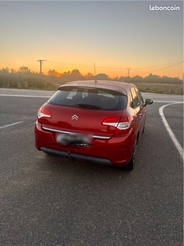 Citroen C4 2012 photo 2