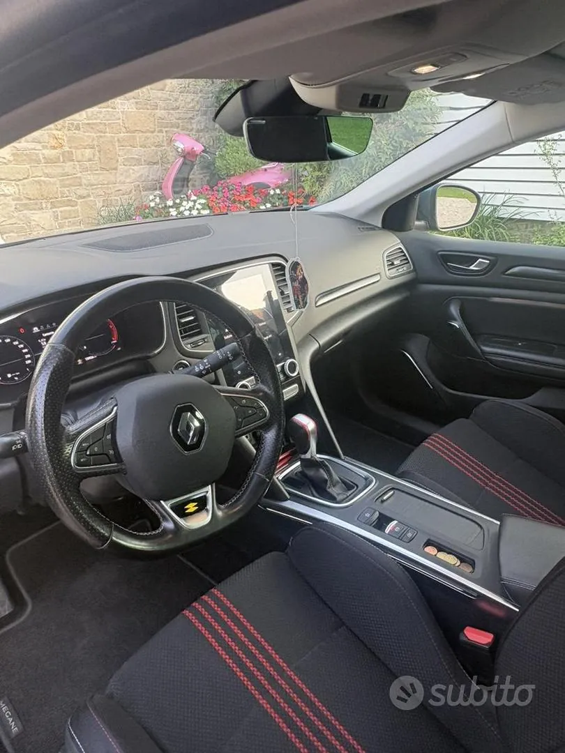 Renault Megane 2021 photo 2