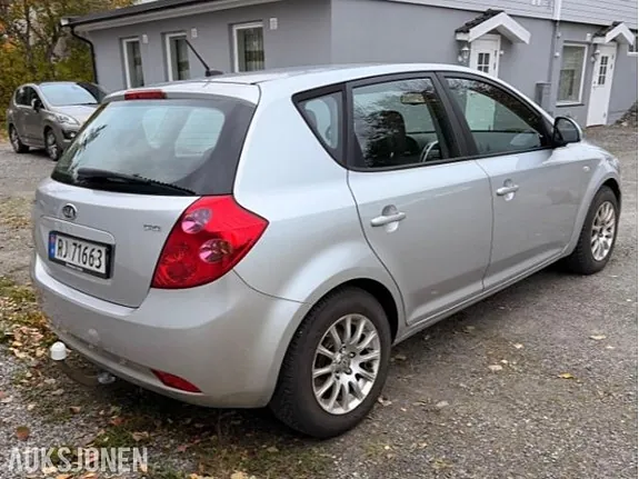 Kia Ceed 2007 photo 4