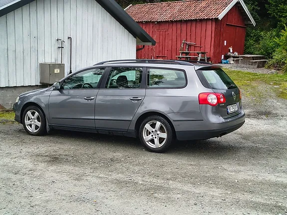 Volkswagen Passat 2008 photo 2