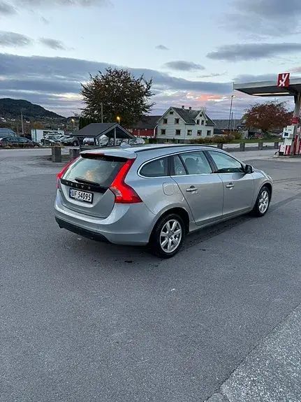 Volvo V60 2012 photo 5
