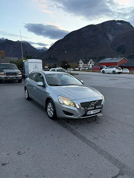 Volvo V60 2012 photo 3