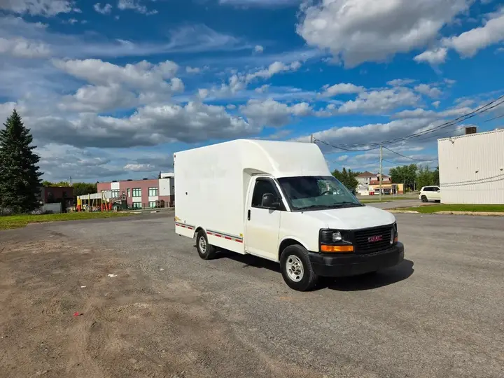 GMC Savana
