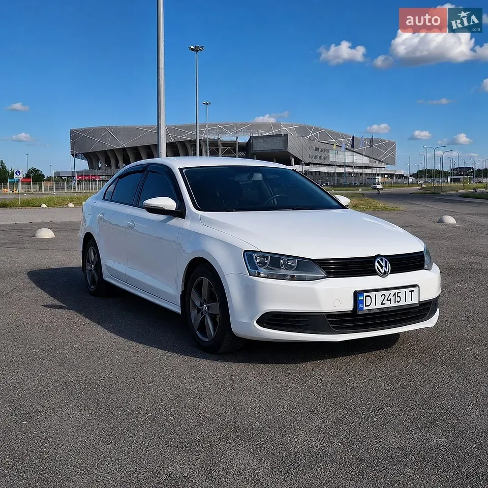 Volkswagen Jetta 2013 photo 3