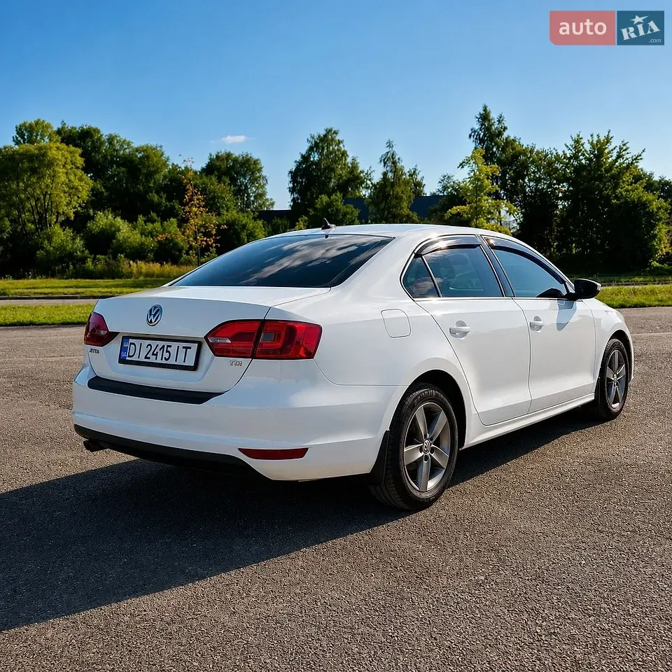 Volkswagen Jetta 2013 photo 4