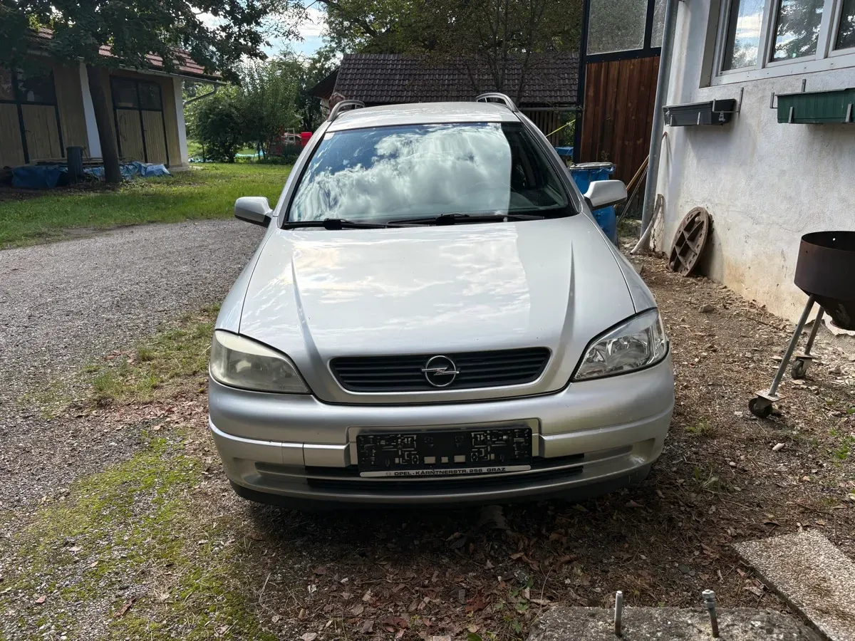 Opel Astra 2000 photo 2