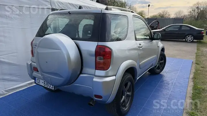 Toyota Rav4 2002 photo 3
