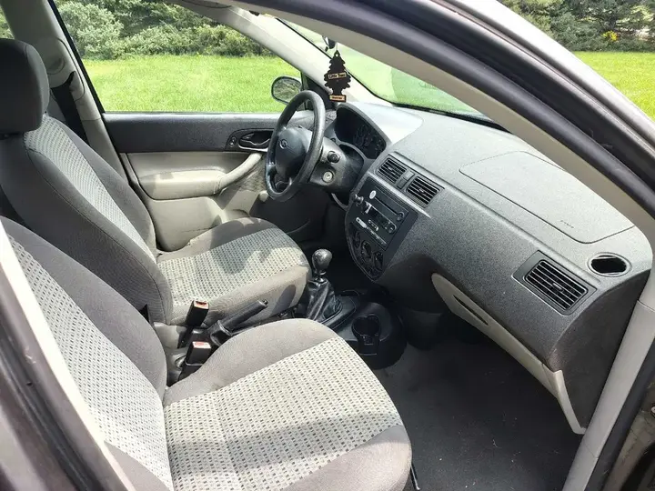 Ford Focus 2006 photo 4