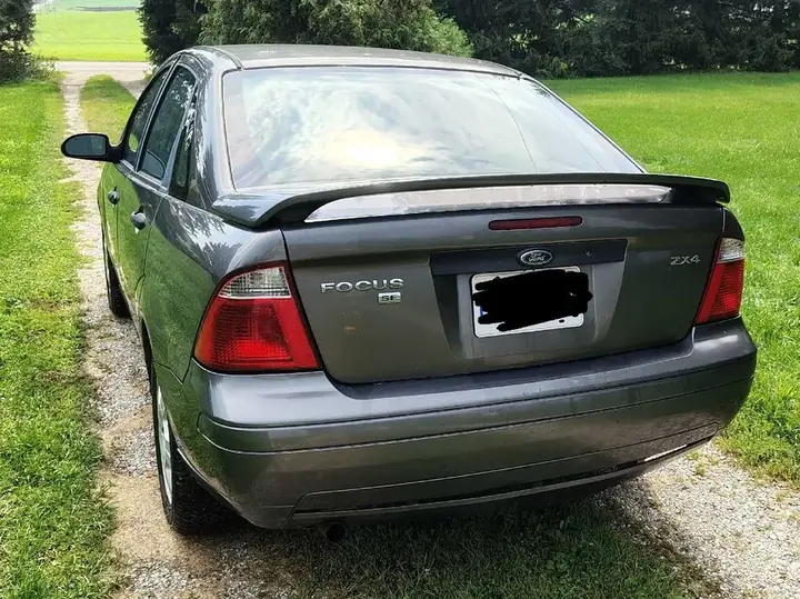Ford Focus 2006 photo 2