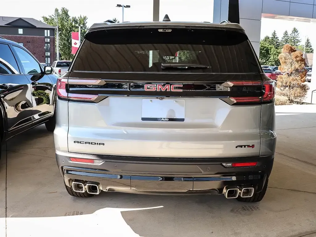GMC Acadia 2026 photo 4