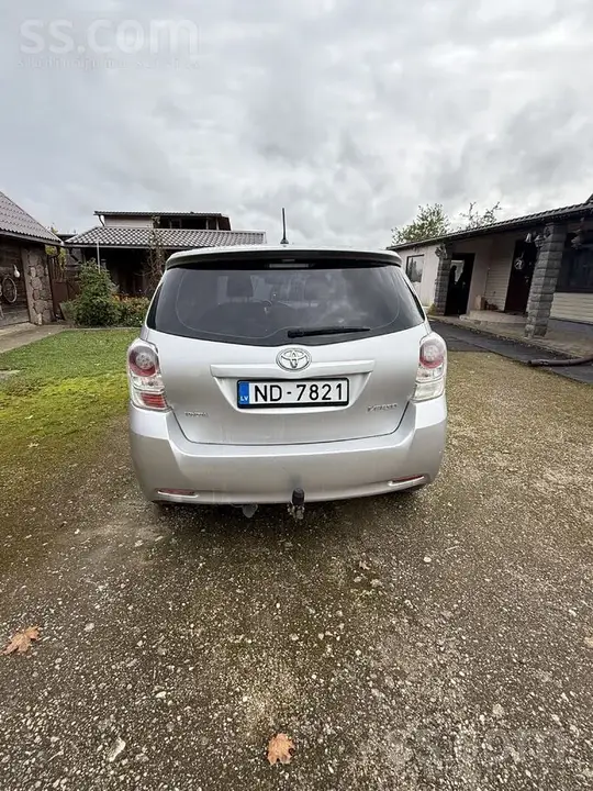 Toyota Verso 2011 photo 3