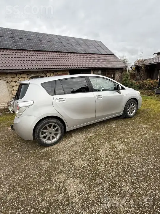 Toyota Verso 2011 photo 4