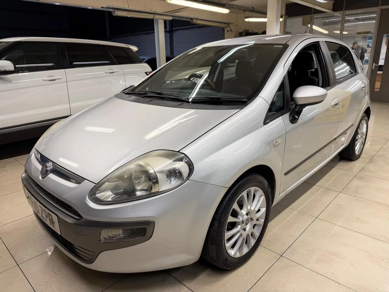 Fiat Punto Evo 2010 photo 4