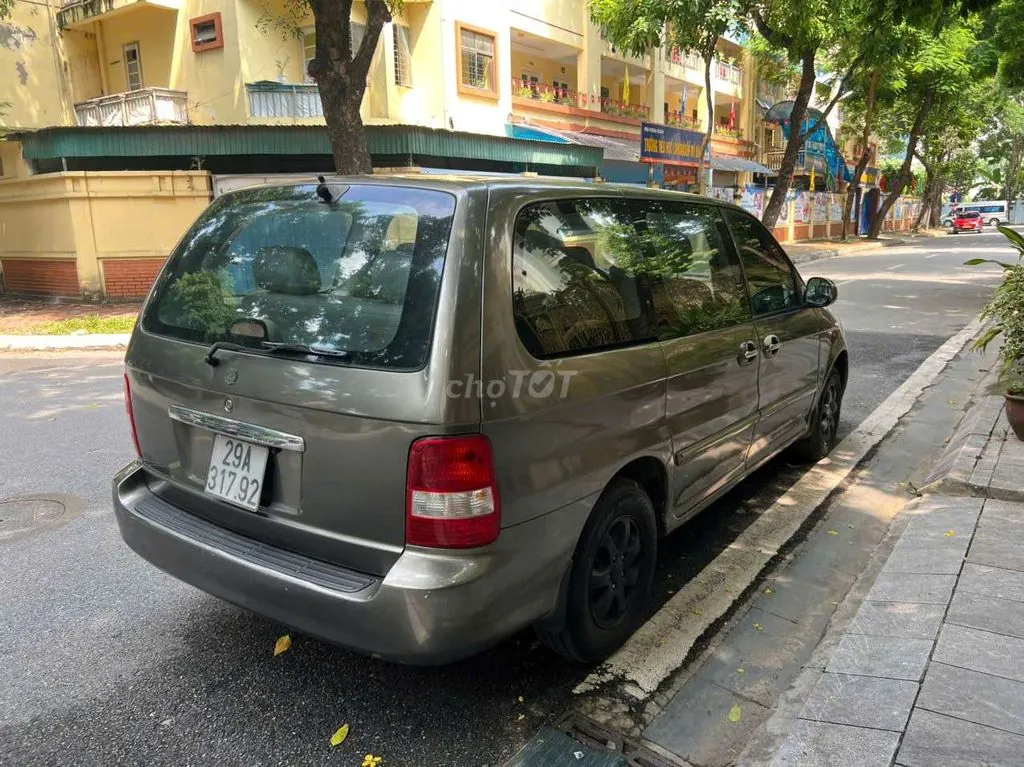 Kia Carnival 2007 photo 5