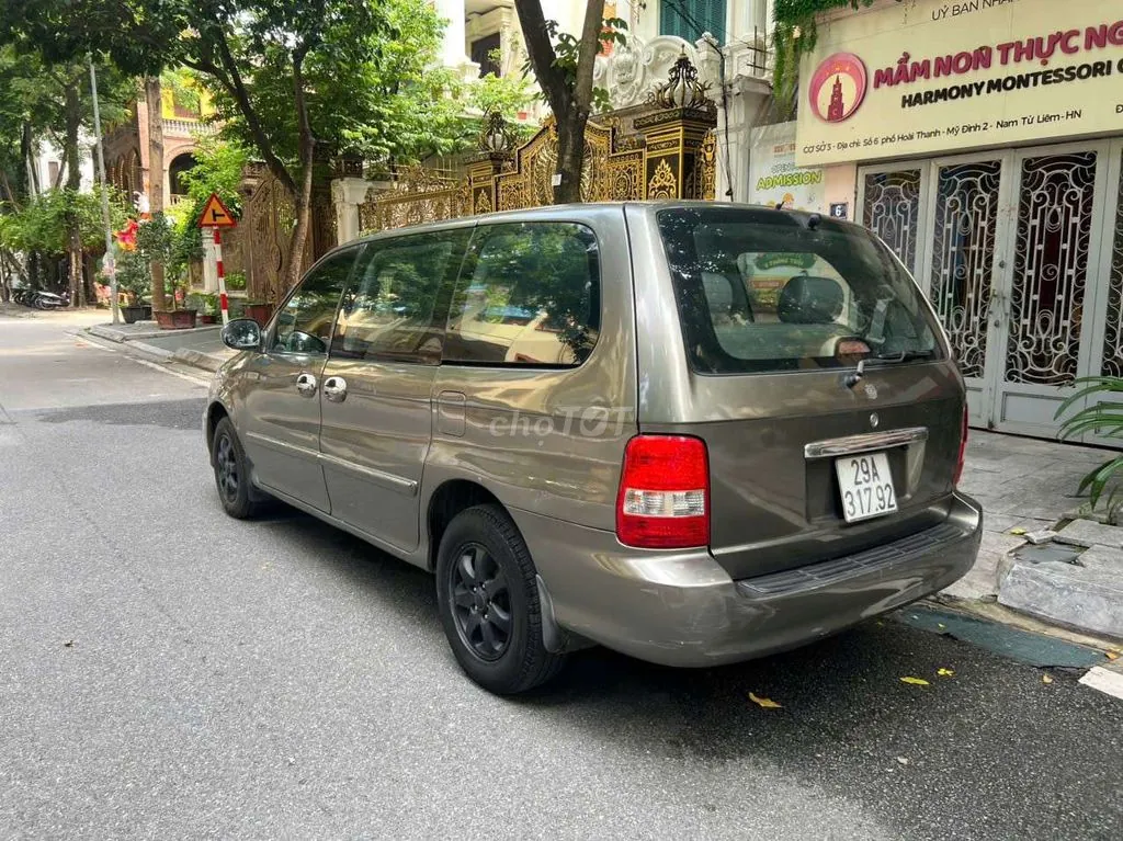 Kia Carnival 2007 photo 4