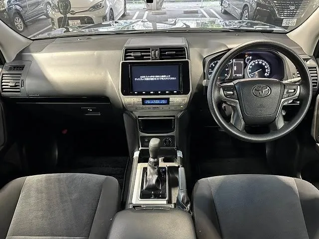 Toyota Land Cruiser Prado 2018 photo 2