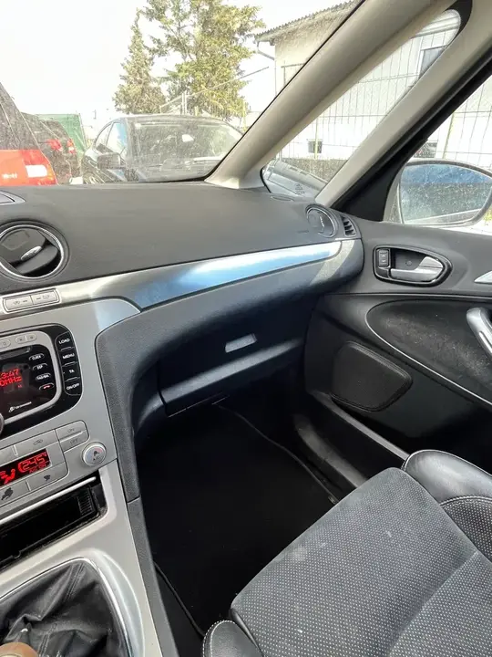 Ford S-Max 2008 photo 3