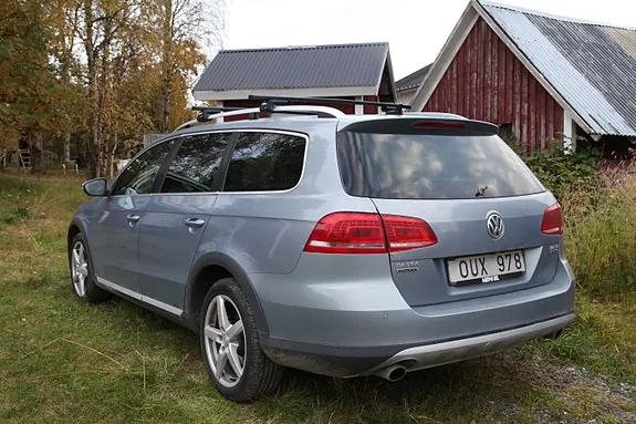 Volkswagen Passat Alltrack 2013 photo 2