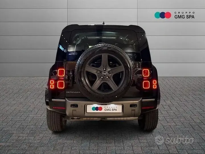 Land Rover Defender 2024 photo 4