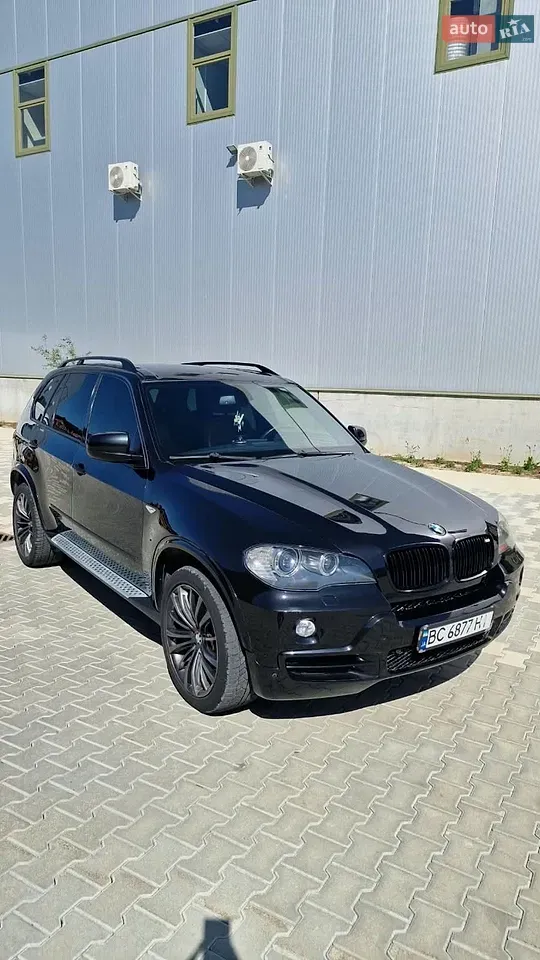 BMW X5 2009 photo 2