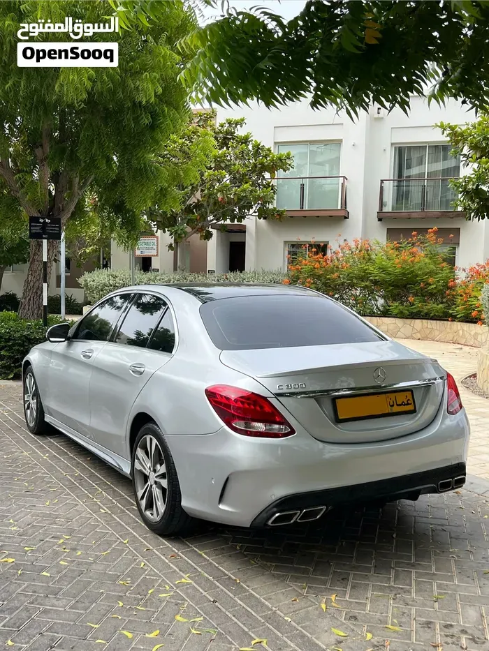 Mercedes-Benz C300