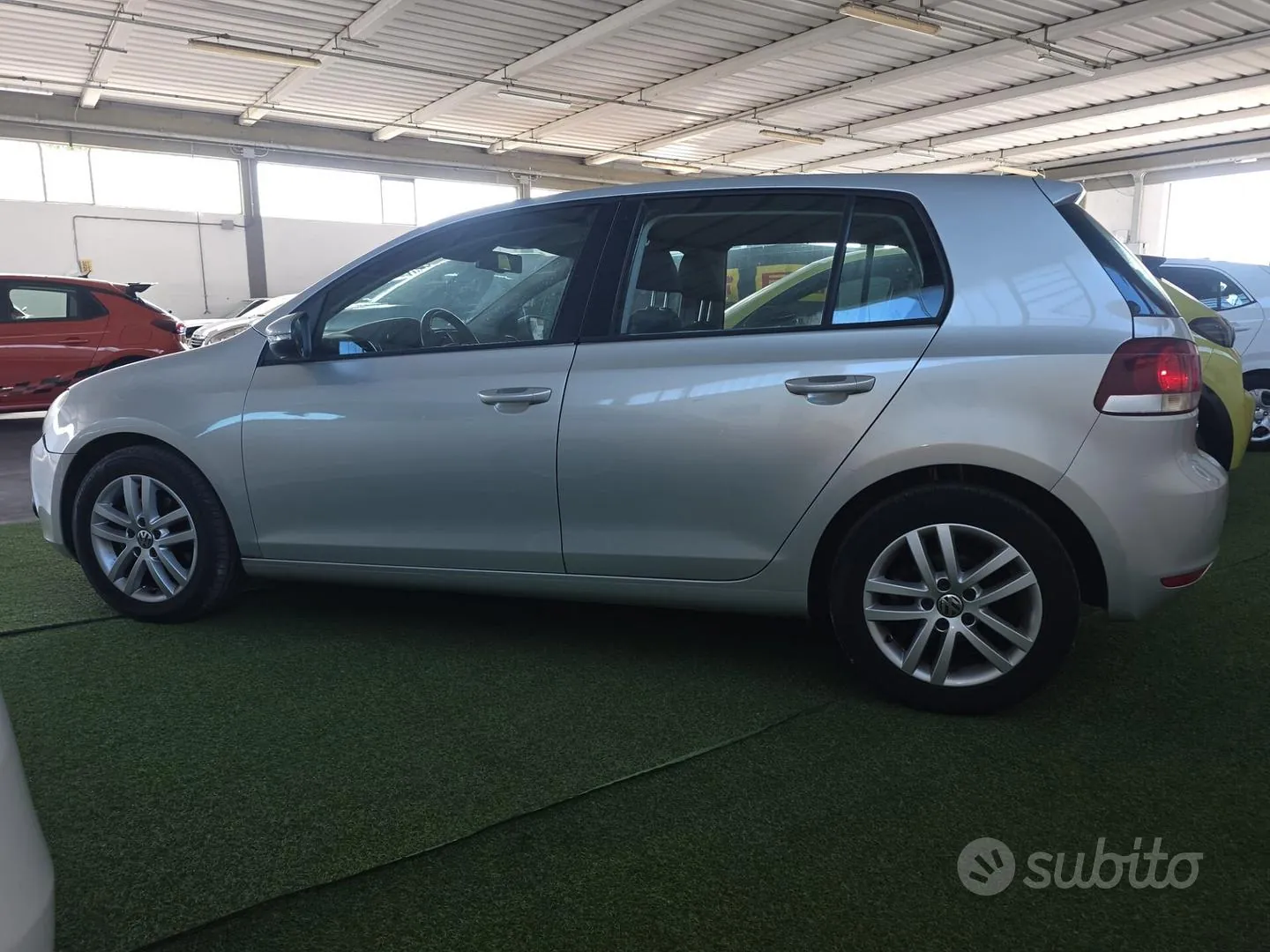 Volkswagen Golf 2010 photo 3