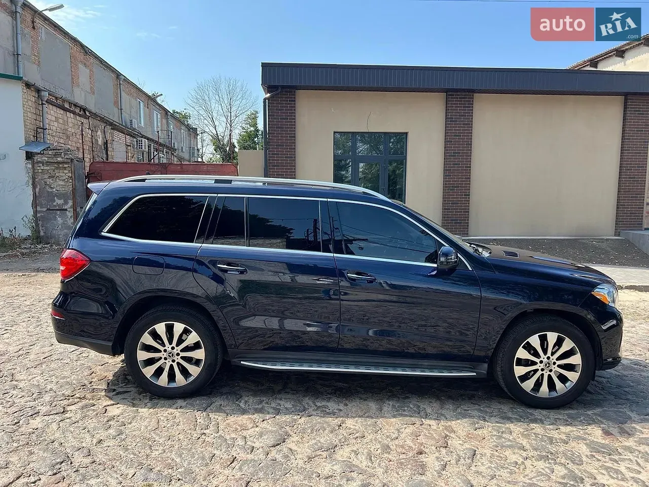 Mercedes-Benz Gls-Class 2017 photo 4