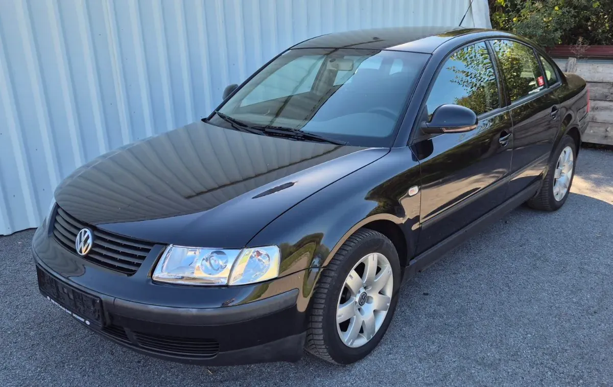 Volkswagen Passat 1999 photo 2